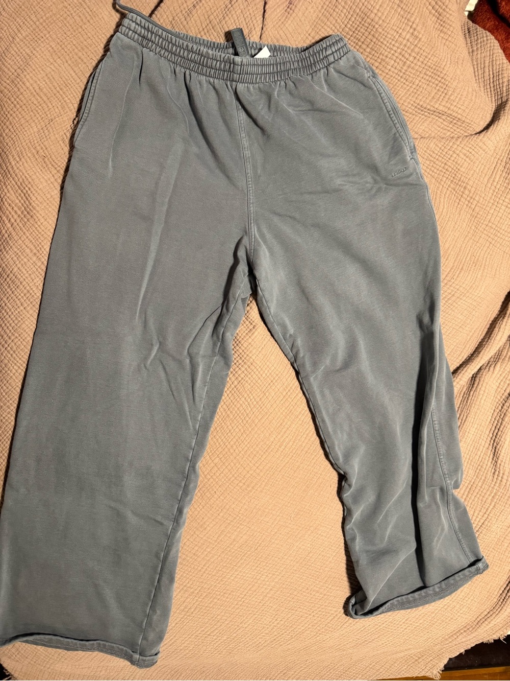 Skims matching set (1/4 sweatshirt & boyfriend sweats) size large